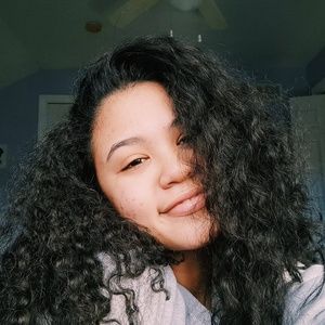 Meet your Posher, Nina